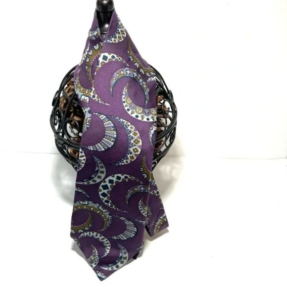 CLAIBORNE SILK Vintage Celestial Moon Crescent Geometric Tie 57 x 4 inches - Picture 1 of 11